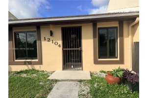 12104 Sw 110th St Cir S Miami, FL 33186 - MLS#A12000620
