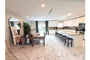 11020 SW 42nd Terrace, Miami, FL 33165, - MLS#A12000621