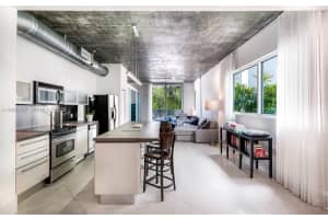 1700 Meridian Ave APT 208, Miami Beach, FL 33139, - MLS#A12000632