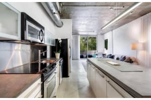 1700 Meridian Ave APT 208, Miami Beach, FL 33139, - MLS#A12000632