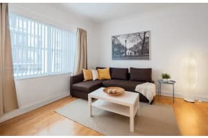 2615 Collins Ave APT 37, Miami Beach, FL 33140, - MLS#A12000636