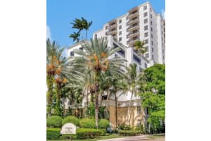 888 Douglas Rd APT 917, Coral Gables, FL 33134, - MLS#A12000651