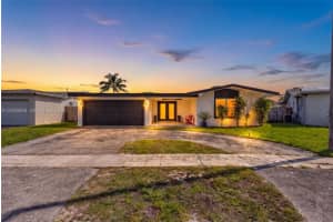 2051 Nw 93rd Ln, Sunrise