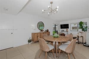 159 Lakeview Dr APT 102, Weston, FL 33326, - MLS#A12000678