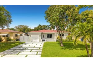 1979 Ne 176, North Miami Beach