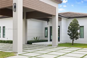 80 Nw 129th Ave Miami, FL 33182 - MLS#A12000685