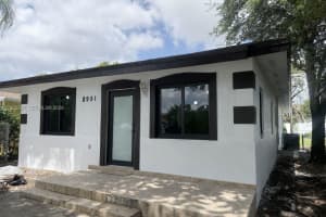 2951 Nw 57th St, Miami