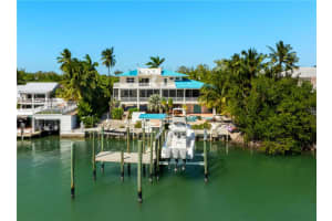 137 Sapodilla Dr Islamorada, FL 33036 - MLS#A12000712