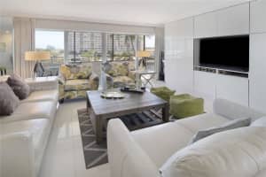 220 N Kings Point Dr 415, Sunny Isles Beach