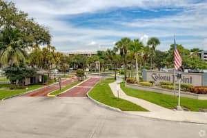 900 Colony Point Cir 317 Pembroke Pines, FL 33026 - MLS#A12000730