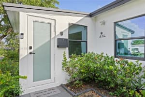 300 SW 23rd St #2, Fort Lauderdale, FL 33315, - MLS#A12000734