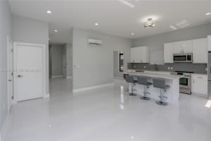 5126 SW 57th Ave, Miami, FL 33155, - MLS#A12000798