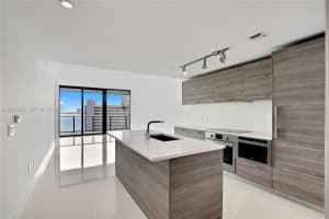 650 Ne 32th St 706, Miami