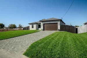 3206 14th St SW, Lehigh Acres, FL 33976, - MLS#A12000822