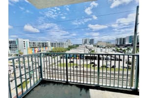 140 S Dixie Hwy APT 513, Hollywood, FL 33020, - MLS#A12000824