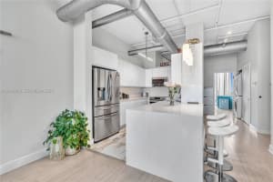 3029 Ne 188th St 721, Aventura