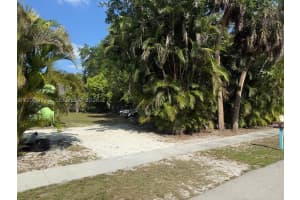 397 Miramar Rd Fort Myers, FL 33905 - MLS#A12000870