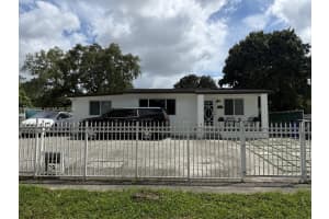 6404 Meade St Hollywood, FL 33024 - MLS#A12000889