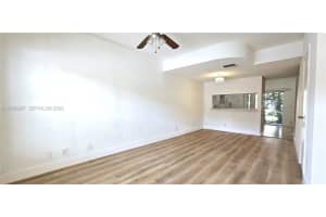 46 Simonton Cir, Weston, FL 33326, - MLS#A12000897