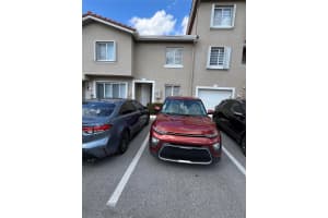 171 Riviera Cir 61, Weston