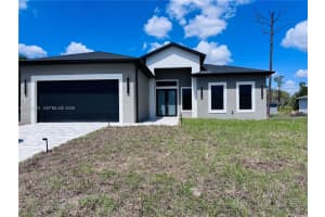 700 Biscayne Dr, Port Charlotte