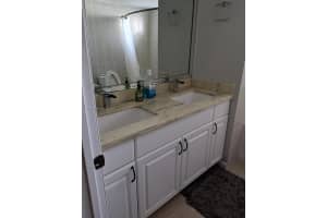 1660 NE 191st St Apt 104-1, Miami, FL 33179, - MLS#A12000939
