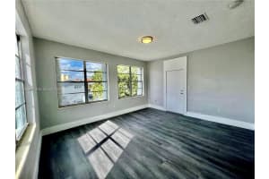 301 Sw 10th Ave 1 Miami, FL 33130 - MLS#A12000944