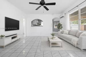 2820 Fletcher St, Hollywood, FL 33020, - MLS#A12000952