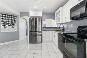 2820 Fletcher St, Hollywood, FL 33020, - MLS#A12000952