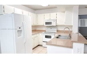 9491 Palm Cir S APT 103, Pembroke Pines, FL 33025, - MLS#A12000953