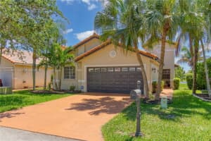17676 Sw 6th Ct, Pembroke Pines