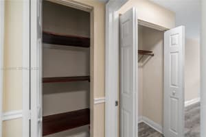 9441 SW 76th St APT V32, Miami, FL 33173, - MLS#A12000976