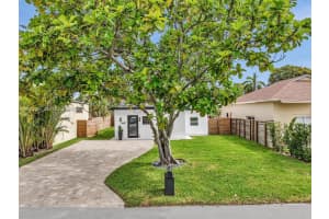 107 Central Ave Delray Beach, FL 33483 - MLS#A12000989