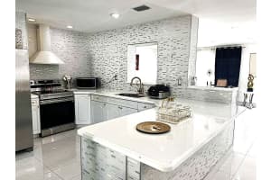 120 S 56th Ave, Hollywood, FL 33023, - MLS#A12000994