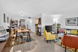 101 Sw 132nd Way 213j Pembroke Pines, FL 33027 - MLS#A12001004