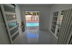 8421 NW 8th St, Pembroke Pines, FL 33024, - MLS#A12001012