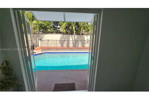 8421 NW 8th St, Pembroke Pines, FL 33024, - MLS#A12001012