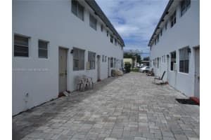 1949 Taylor St APT 9, Hollywood, FL 33020, - MLS#A12001022
