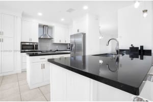 4467 Fox Glove Ln, Weston, FL 33331, - MLS#A12001029