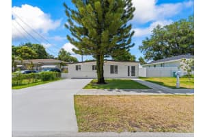 3231 Nw 48th Ter, Miami