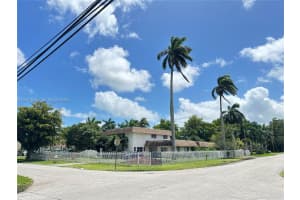 200 NE 158th St, Miami, FL 33162, - MLS#A12001064