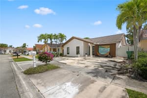 10105 Sw 144th Ave Miami, FL 33186 - MLS#A12001066