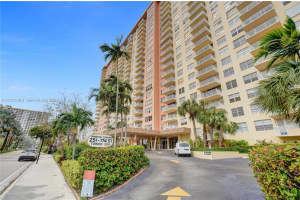 251 174th St APT 1607, Sunny Isles Beach, FL 33160, - MLS#A12001069