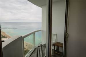 6365 Collins Ave APT 2710, Miami Beach, FL 33141, - MLS#A12001089