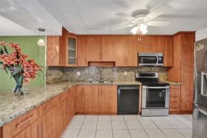 3051 NW 46th Ave APT 101, Lauderdale Lakes, FL 33313, - MLS#A12001210