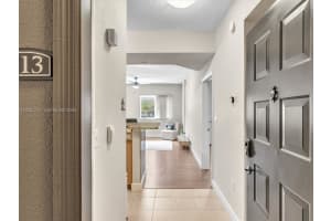 6001 SW 70th St APT 313, South Miami, FL 33143, - MLS#A12001217