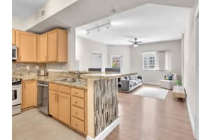 6001 SW 70th St APT 313, South Miami, FL 33143, - MLS#A12001217