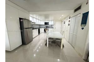 1351 NE Miami Gardens Dr APT 511E, Miami, FL 33179, - MLS#A12001236