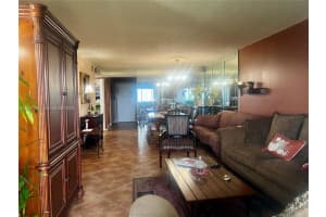 5860 NW 44th St APT 804, Lauderhill, FL 33319, - MLS#A12001242