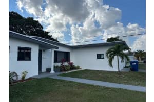 860 Nw 171st St Miami Gardens, FL 33169 - MLS#A12001259